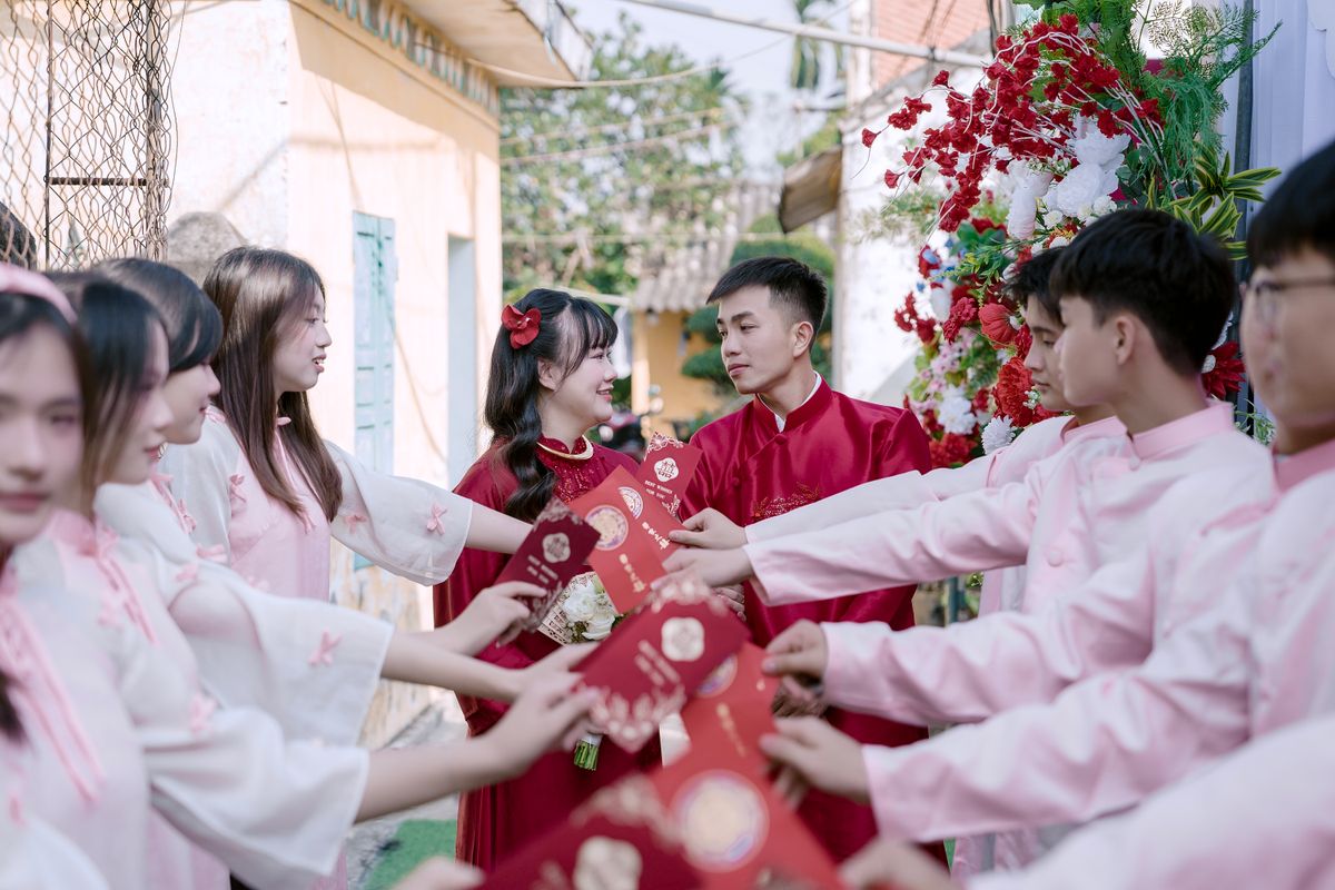 东方欲晓·蕾丝拼接旗袍